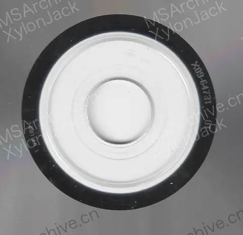 Microsoft Windows XP Professional 多语言用户界面 - Disc 3 (中东欧 5 语言, OEM) · 介质